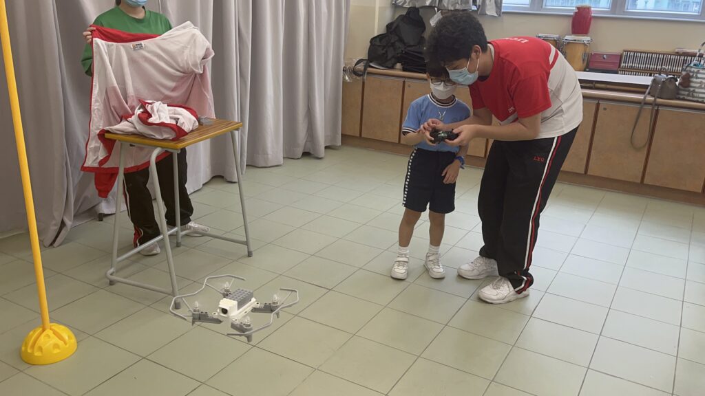 東華三院王余家潔小學無人機體驗活動