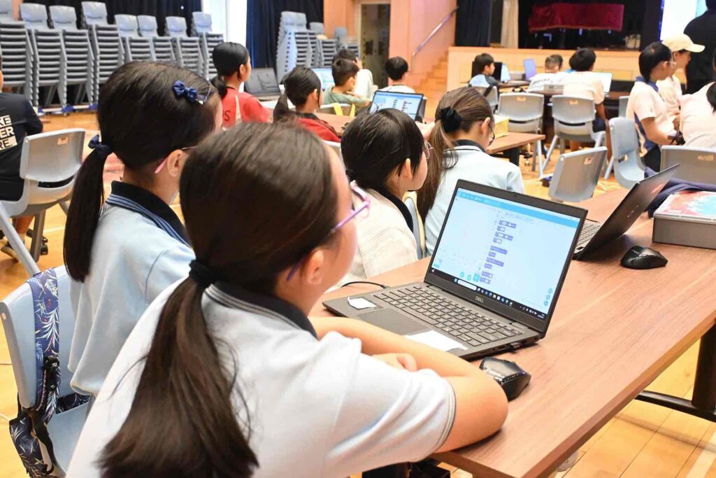 無人機 低空經濟 航天科技 學校 教育 課程 工作坊 比賽 中學 小學 AI IT創新實驗室 奇趣IT識多啲 教育資助 STEM