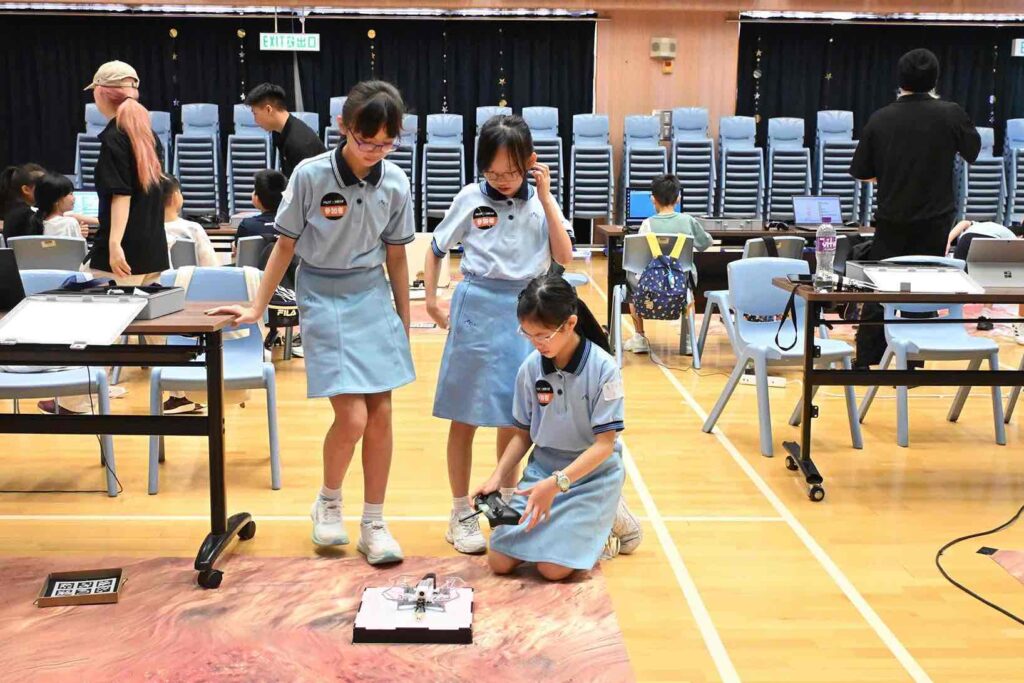 無人機 低空經濟 航天科技 學校 教育 課程 工作坊 比賽 中學 小學 AI IT創新實驗室 奇趣IT識多啲 教育資助 STEM