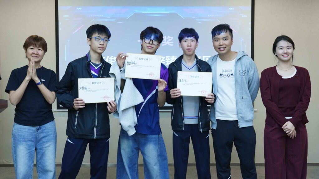 AI教育 STEM教育 AI交流團 原廠參觀 人工智能 中小學 交流團 學界比賽 AI比賽 機械人 AI實戰 跨境學習 沉浸式學習 AI機甲 機械人教育