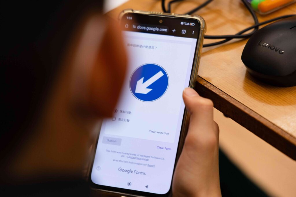 智啟學教 AI 人工智能 課程 活動 學界比賽 中小學 機械車