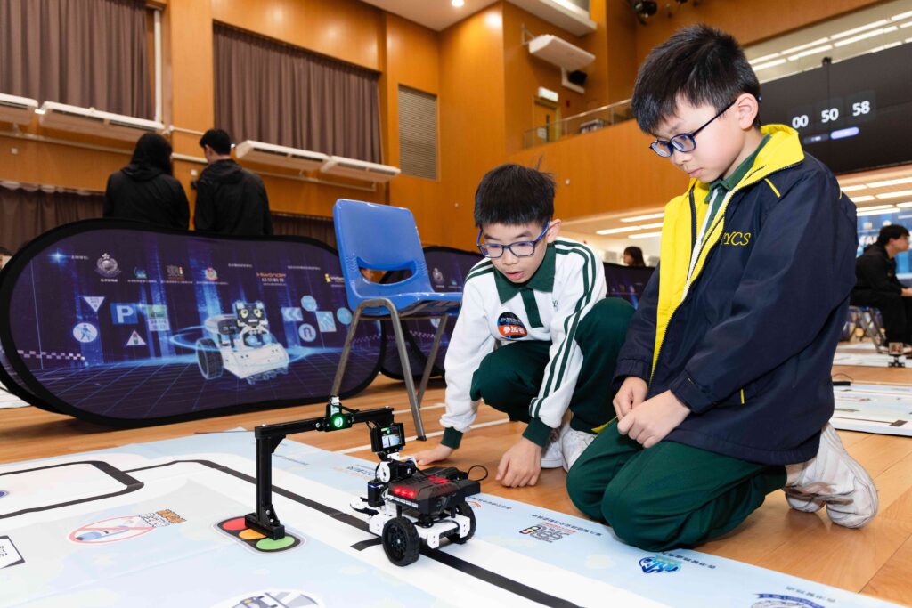 智啟學教 AI 人工智能 課程 活動 學界比賽 中小學 機械車