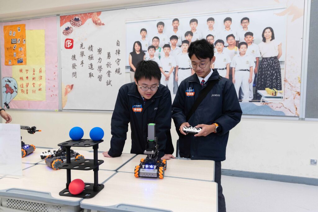 智啟學教 AI 人工智能 課程 活動 學界比賽 中小學 機械車