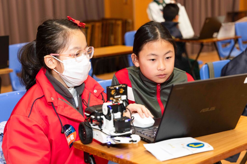 智啟學教 AI 人工智能 課程 活動 學界比賽 中小學 機械車