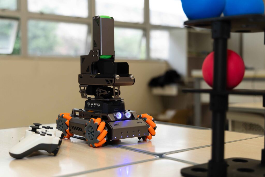 智啟學教 AI 人工智能 課程 活動 學界比賽 中小學 機械車