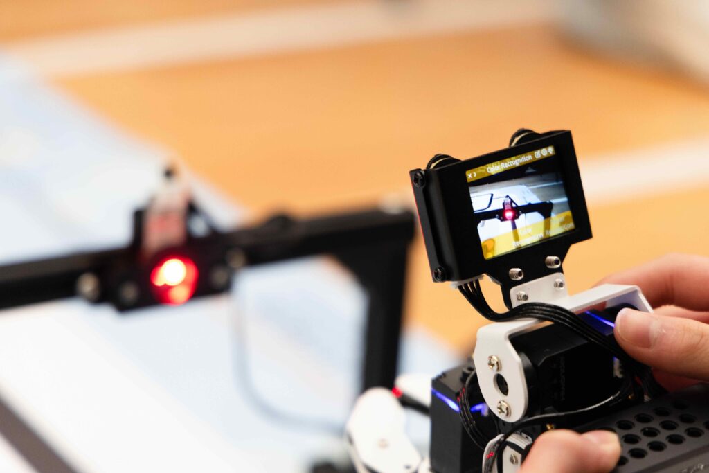 智啟學教 AI 人工智能 課程 活動 學界比賽 中小學 機械車