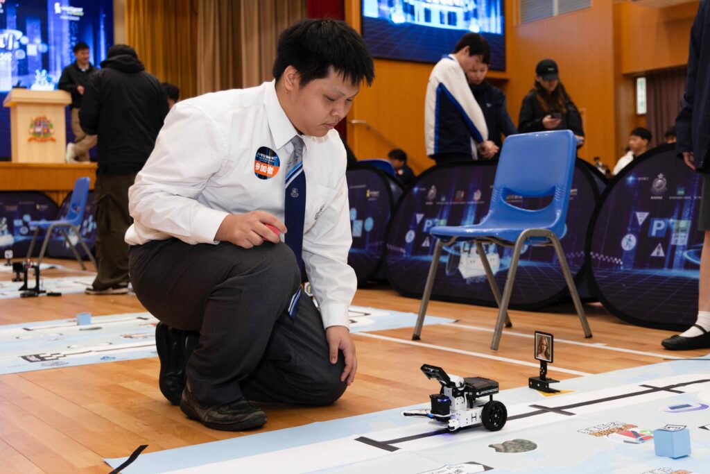 智啟學教 AI 人工智能 課程 活動 學界比賽 中小學 機械車