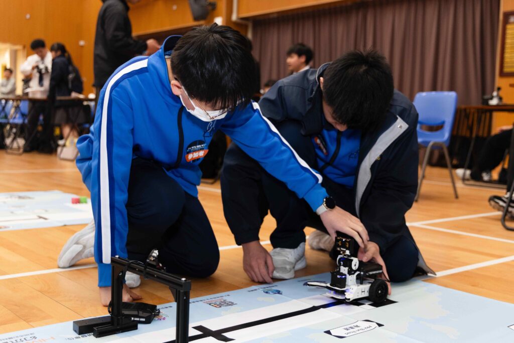 智啟學教 AI 人工智能 課程 活動 學界比賽 中小學 機械車