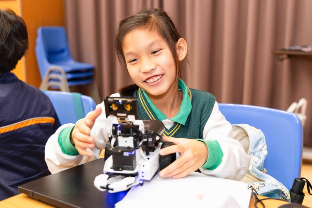 智啟學教 AI 人工智能 課程 活動 學界比賽 中小學 機械車